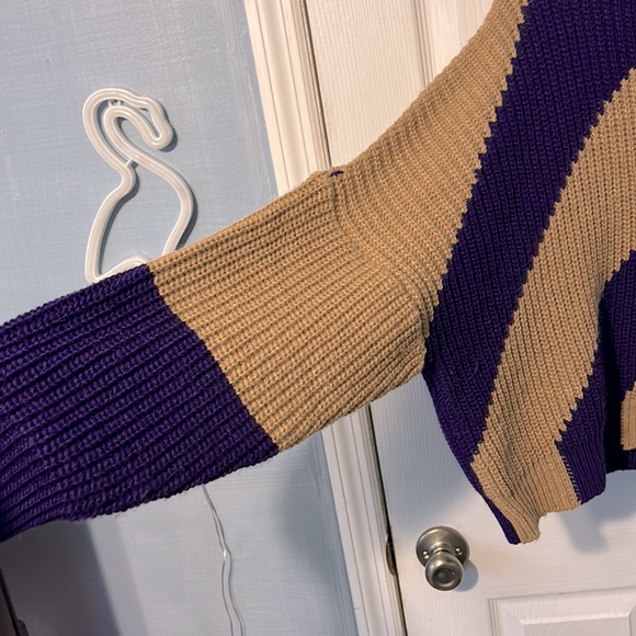 Beautifully well made biancoghiaccio sweater, Purple and Camel color size M - Picture 2 of 5